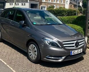 Mercedes-Benz B 220 Gebrauchtwagen