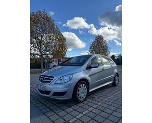 Mercedes-Benz B 180 Gebrauchtwagen