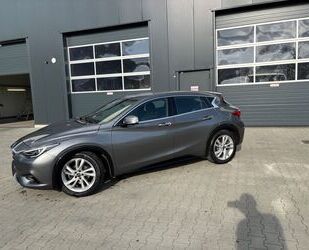 INFINITI Q30 Gebrauchtwagen