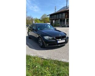 BMW BMW BMW 325i - BiXenon, Auspuff, Fahrwerk, Carplay Gebrauchtwagen