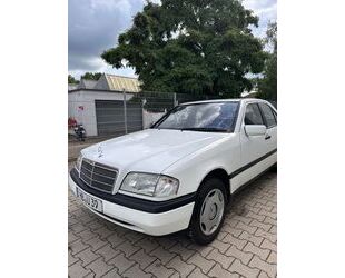 Mercedes-Benz C 180 Gebrauchtwagen