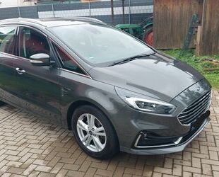 Ford S-Max Gebrauchtwagen