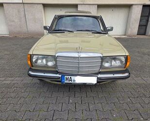 Mercedes-Benz 240 Gebrauchtwagen