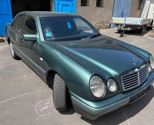 Mercedes-Benz E 230 Gebrauchtwagen