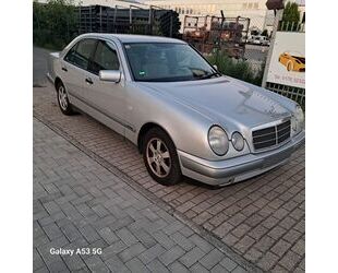Mercedes-Benz E 230 Gebrauchtwagen