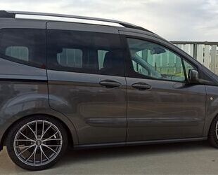 Ford Tourneo Courier Gebrauchtwagen