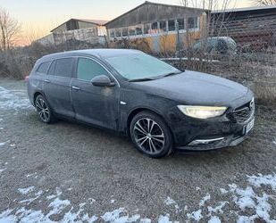 Mercedes-Benz Insignia 