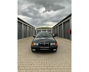 BMW BMW E36 318i TÜV NEU 2 Hand + 2 Satz Bereift Gebrauchtwagen