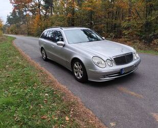 Mercedes-Benz E 320 