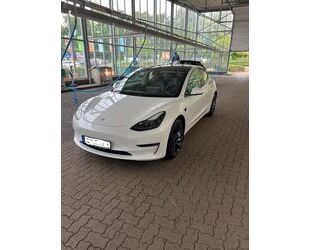Tesla Model 3 Gebrauchtwagen