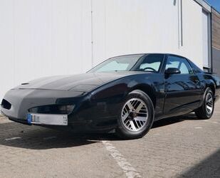 Pontiac Firebird 
