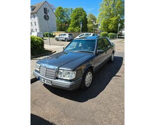 Mercedes-Benz E 230 Gebrauchtwagen