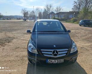 Mercedes-Benz B 180 Gebrauchtwagen