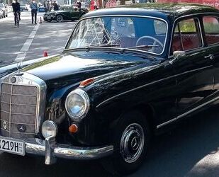 Mercedes-Benz 220 Gebrauchtwagen