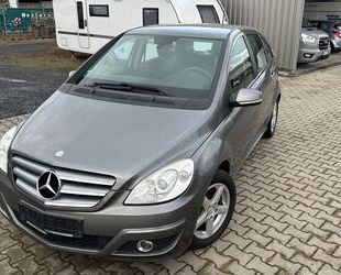 Mercedes-Benz B 180 Gebrauchtwagen
