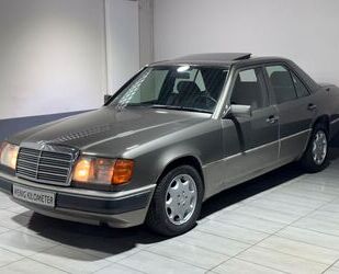 Mercedes-Benz 220 Gebrauchtwagen