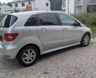 Mercedes-Benz B 180 Gebrauchtwagen