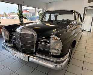 Mercedes-Benz 220 Gebrauchtwagen