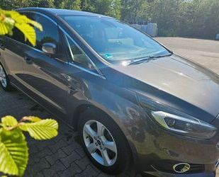 Ford S-Max Gebrauchtwagen