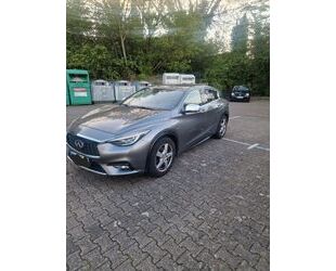 INFINITI Q30 Gebrauchtwagen