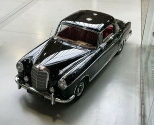 Mercedes-Benz 220 Gebrauchtwagen