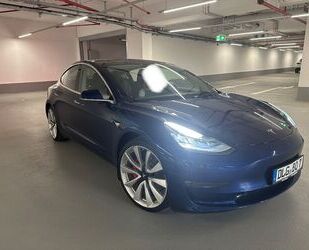 Tesla Model 3 Gebrauchtwagen