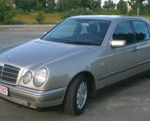 Mercedes-Benz E 230 Gebrauchtwagen