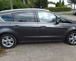 Ford S-Max Gebrauchtwagen