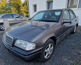 Mercedes-Benz C 180 Gebrauchtwagen