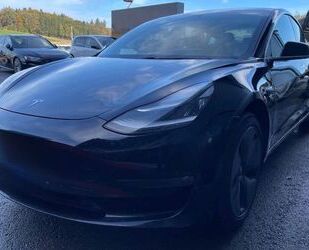 Tesla Model 3 Gebrauchtwagen