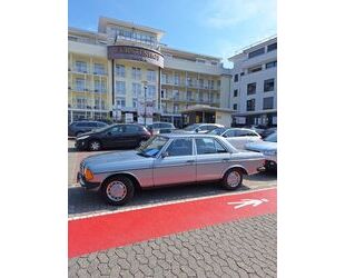 Mercedes-Benz 230 Gebrauchtwagen