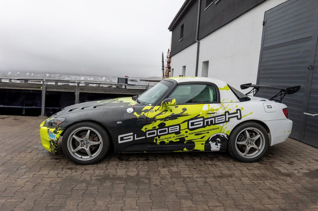 S2000