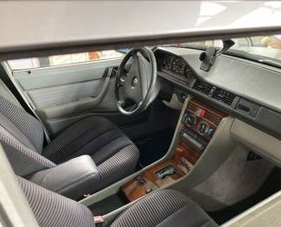 Mercedes-Benz 230 Gebrauchtwagen