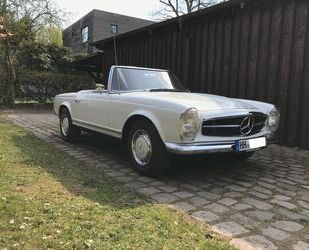 Mercedes-Benz 230 