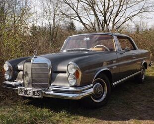 Mercedes-Benz 220 Gebrauchtwagen