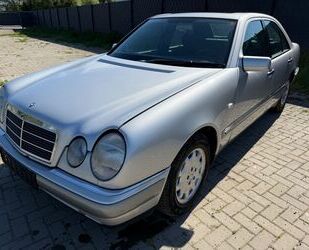 Mercedes-Benz E 200 Gebrauchtwagen