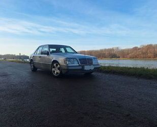 Mercedes-Benz 220 Gebrauchtwagen