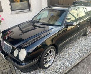 Mercedes-Benz E 220 Gebrauchtwagen