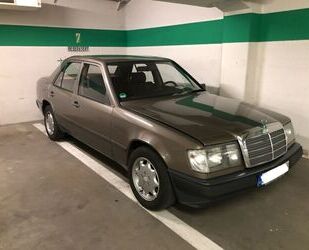 Mercedes-Benz E 230 Gebrauchtwagen