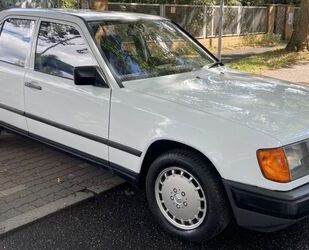 Mercedes-Benz 200 Gebrauchtwagen