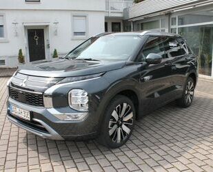 Mitsubishi Plug-in Hybrid Outlander Gebrauchtwagen