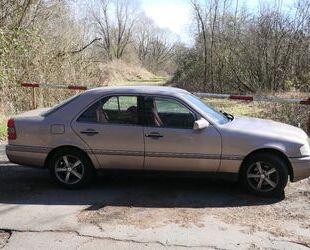Mercedes-Benz C 180 Gebrauchtwagen