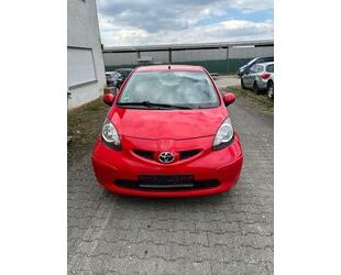 Mercedes-Benz Aygo (X) 