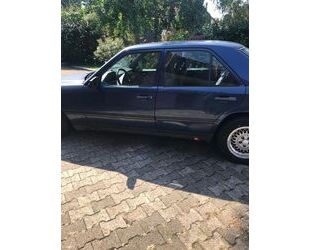 Mercedes-Benz E 230 Gebrauchtwagen