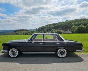 Mercedes-Benz 280 Gebrauchtwagen
