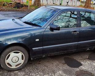 Mercedes-Benz E 220 Gebrauchtwagen