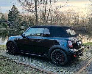 Nissan John Cooper Works Cabrio 