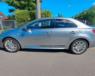 Suzuki Kizashi 