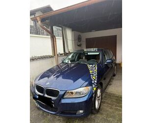 Audi 320 