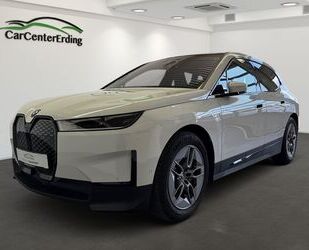 Porsche iX 